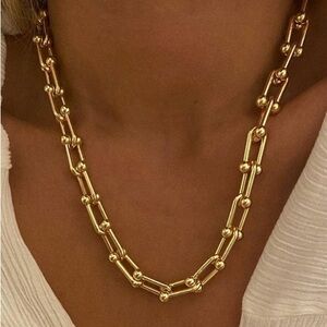 U Link Gold Tone Chunky Link Necklace